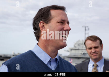 Candidat présidentiel républicain Rick Santorum lors d'une apparition de la campagne sur l'USS Yorktown la retraite à Charleston SC Banque D'Images