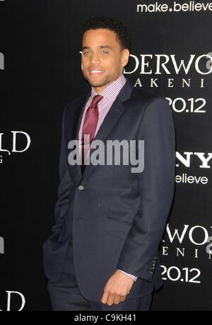 Michael Ealy aux arrivées pour UNDERWORLD AWAKENING Premiere, le Grauman's Chinese Theatre, Los Angeles, CA, 19 janvier 2012. Photo par : Dee Cercone/Everett Collection Banque D'Images