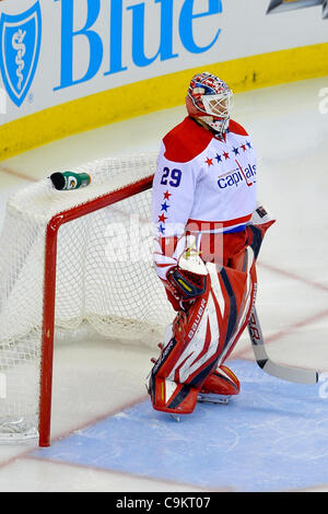 Janvier 20, 2012 - Raleigh, Caroline du Nord, États-Unis - Washington .gardien Tomas Vokoun capitales (29) pendant les ouragans.jeu tonights capitales défait 3-0 à RBC Centre de Raleigh en Caroline du Nord. (Crédit Image : © Anthony Barham/ZUMAPRESS.com)/Southcreek Banque D'Images