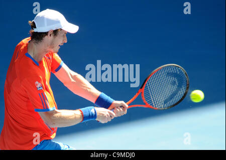 24 janvier 2012 - Melbourne, Victoria, Australie - Andy Murray (GBR) en action contre Kei Nishikori (JPN) pendant un match de finale hommes sur dix jours de l'Open d'Australie 2012 à Melbourne, Australie. (Crédit Image : © Sydney/faible/ZUMAPRESS.com) Southcreek Banque D'Images