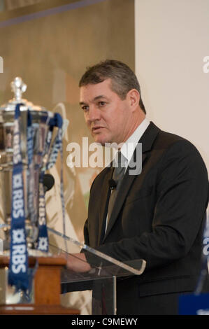 Welsh Rugby Union Président David Pickering s'exprimant lors du lancement officiel du tournoi des Six Nations de rugby tournoi au Hurlingham Club à Londres. Banque D'Images