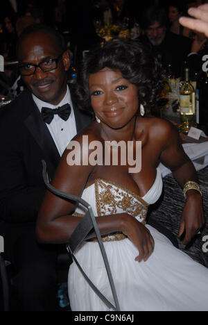 Le 29 janvier 2012 - Los Angeles, Californie, États-Unis - Actrice VIOLA DAVIS assiste à l'émission pour la 18e conférence annuelle des Screen Actors Guild Awards au Shrine Auditorium. (Crédit Image : © Lora Voigt/ZUMAPRESS.com) Banque D'Images