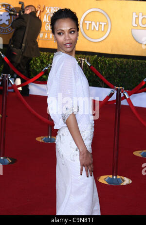 ZOE SALDANA 18E ASSEMBLÉE ANNUELLE DES Screen Actors Guild Awards. Le centre-ville d'ARRIVÉE LOS ANGELES CALIFORNIA USA 29 janvier 2012 Banque D'Images