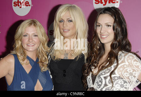 Le 11 juillet 2006, Pasadena, CA, USA ; les membres de la famille Carter, de gauche, BOBBIE JEAN (B.J.) CARTER, ANGEL CARTER ET LESLIE CARTER à la partie réseau de Style dans le cadre de l'été 2006 le TCA Press Tour. Crédit obligatoire : Photo par Vaughn Youtz. (©) Copyright 2006 par Vaughn Youtz. Banque D'Images