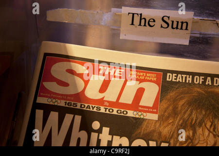 Journal Le Soleil en vente un kiosque Londres Angleterre