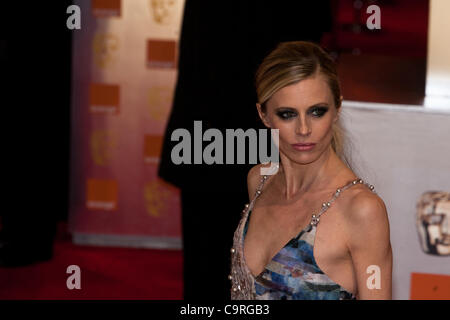 London, UK, 12/02/2012. Actrice, Laura Bailey, arrivant sur le tapis rouge pour assister à la BAFTAs 2012 Banque D'Images