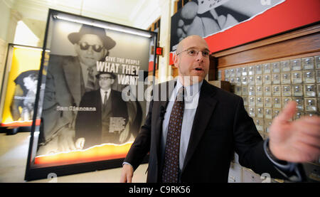13 février 2012 - Las Vegas, Nevada, USA - Le Mob Museum directeur exécutif JONATHAN ULLMAN s'affiche au Musée le 13 février 2012 à Las Vegas, Nevada. Le musée, aussi connu sous le nom de Musée National du crime organisé et de l'application de la Loi, s'ouvre le 14 février Banque D'Images
