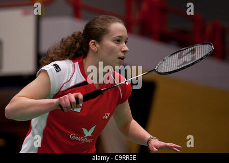 AMSTERDAM, Pays-Bas, 14/02/2012. Joueur de badminton Nicola Cerfontyne (Angleterre, photo) perd son match contre Susan Egelstaff (Ecosse) dans la phase de groupes de l'équipe européenne championnats 2012. Banque D'Images