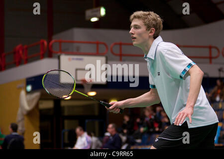 AMSTERDAM, Pays-Bas, 14/02/2012. Joueur de badminton Gergely Krausz (Hongrie, photo) perd son match contre Jordy Hilbink (Pays-Bas) dans la phase de groupes de l'équipe européenne championnats 2012. Banque D'Images