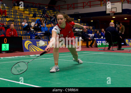 AMSTERDAM, Pays-Bas, 14/02/2012. Joueur de badminton Nicola Cerfontyne (Angleterre, photo) perd son match contre Susan Egelstaff (Ecosse) dans la phase de groupes de l'équipe européenne championnats 2012. Banque D'Images