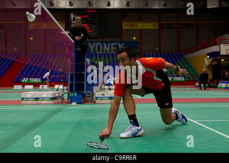 AMSTERDAM, Pays-Bas, 14/02/2012. Dicky Palyama joueur de badminton (Pays-Bas, photo) remporte son match contre Marton Szatzker (Hongrie) dans la phase de groupes de l'équipe européenne championnats 2012. Banque D'Images