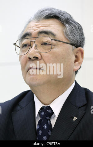 13 février 2012 - Tokyo, Japon - Président de Tokyo Electric Power Company (TEPCO) TOSHIO NISHIZAWA assiste à une conférence de presse au siège de la société à Tokyo, Japon. (Crédit Image : © Akira Suzuki/Jana Press/ZUMAPRESS.com) Banque D'Images