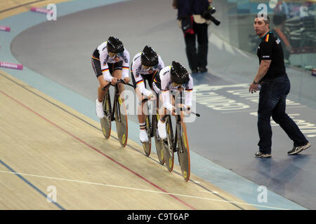 Coupe du Monde UCI sur piste en poursuite par équipes du Vélodrome Olympique de Londres Royaume-Uni 16 février 2012 Banque D'Images