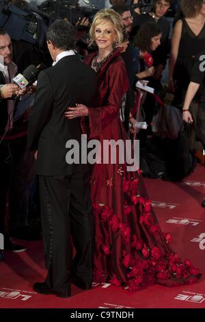 10 févr. 19, 2012 - Madrid, Espagne - Antonio Banderas et Melanie Griffith arrivent à Goya Cinema Awards 2012 cérémonie, au Palacio Municipal de Congresos, le 19 février 2012 à Madrid, Espagne. (Crédit Image : © Jack Abuin/ZUMAPRESS.com) Banque D'Images