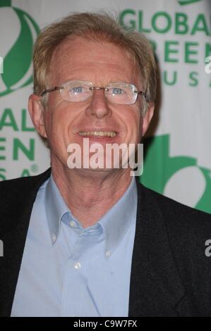 Ed Begley Jr. aux arrivées de Global Green USA's 9th Annual Pres-Oscar Partie, Avalon Hollywood, Los Angeles, CA, 22 février 2012. Photo par : Dee Cercone/Everett Collection Banque D'Images