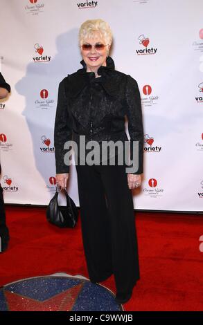 Shirley Jones aux arrivées pour l'Oscar Viewing Party at the Palms, Palms Casino Resort Hotel, Las Vegas, NV le 26 février 2012. Photo par : MORA/Everett Collection Banque D'Images