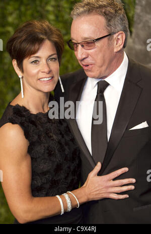 Le 26 février 2012 - Hollywood, Californie, États-Unis - Tim Allen et épouse Jane Hajduk sur le tapis rouge à la Vanity Fair Oscar party au Sunset Towers à West Hollywood, Californie (crédit Image : © Susan J. Rose/Prensa Internacional/ZUMAPRESS.com) Banque D'Images