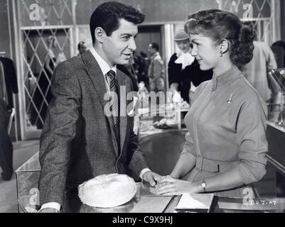 EDDIE FISHER et Debbie Reynolds.Paquet de joie 1956.Fourni par Photos, inc.(Image Crédit : Â© fourni par Globe Photos, Inc/Globe Photos/ZUMAPRESS.com) Banque D'Images