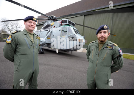 Sea King de la Marine royale de la défense aérienne de l'AEW hélicoptère avec les membres d'équipage, UK Banque D'Images