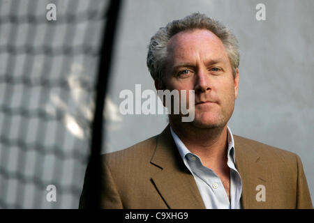 1 mars 2012 - Los Angeles, Californie, États-Unis - ANDREW BREITBART (Février 1, 1969 - mars 1, 2012), éditeur américain de commentateur et auteur, s'est effondré et est mort en marchant près de son domicile de Los Angeles. Il a été 43. Le parti conservateur éditeur d'Internet a éclaté le scandale A. Weiner sextos par affichage Banque D'Images