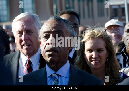 Le révérend Al Sharpton et d'autres commencent à partir de mars Selma à Montgomery le Dimanche, Mars 4, 2012. Cette marche était une reconstitution pour commémorer le 1965 droits de vote mars à New York, United States. Banque D'Images