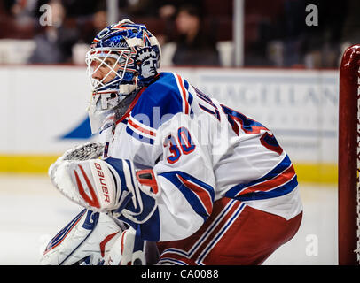 Mar. 09, 2012 - Chicago, Illinois, États-Unis - New York le gardien Henrik Lundqvist (30) au cours de la partie de la LNH entre les Blackhawks de Chicago et les Rangers de New York à l'United Center de Chicago, IL. Les Blackhawks défait les Rangers 4-3. (Crédit Image : © John Rowland/Southcreek/ZUMAPRESS.com) Banque D'Images