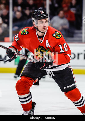 Mar. 09, 2012 - Chicago, Illinois, États-Unis - Chicago aile gauche Patrick Sharp (10) au cours de la partie de la LNH entre les Blackhawks de Chicago et les Rangers de New York à l'United Center de Chicago, IL. Les Blackhawks défait les Rangers 4-3. (Crédit Image : © John Rowland/Southcreek/ZUMAPRESS.com) Banque D'Images