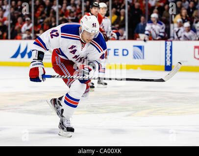 Mar. 09, 2012 - Chicago, Illinois, États-Unis - New York centre Artem Anisimov (42) au cours de la partie de la LNH entre les Blackhawks de Chicago et les Rangers de New York à l'United Center de Chicago, IL. Les Blackhawks défait les Rangers 4-3. (Crédit Image : © John Rowland/Southcreek/ZUMAPRESS.com) Banque D'Images