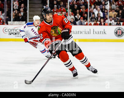 Mar. 09, 2012 - Chicago, Illinois, États-Unis - Chicago aile droite Jamal Mayers (22) au cours de la partie de la LNH entre les Blackhawks de Chicago et les Rangers de New York à l'United Center de Chicago, IL. Les Blackhawks défait les Rangers 4-3. (Crédit Image : © John Rowland/Southcreek/ZUMAPRESS.com) Banque D'Images