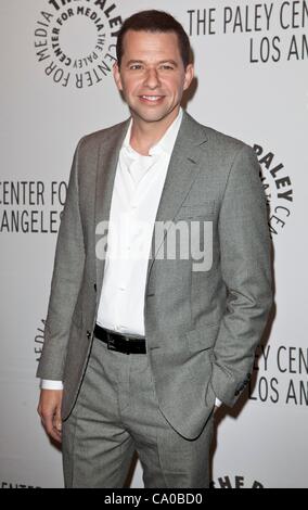 Jon Cryer présents pour DEUX HOMMES ET DEMI au PaleyFest 2012, Saban Theatre, Los Angeles, CA, 12 mars 2012. Photo par : Emiley Schweich/Everett Collection Banque D'Images