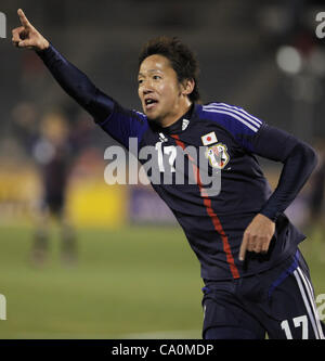 14 mars 2012 - Tokyo, Japon - HIROSHI KIYOTAKE du Japon célèbre son but lors de la qualification d'Asie pour le soccer 2012 Jeux Olympiques entre U-23 de l'équipe nationale du Japon et de l'équipe Nationa Bahreïn au stade national le 14 mars 2012 à Tokyo, Japon. (Crédit Image : © Shugo Takemi/Jana Banque D'Images