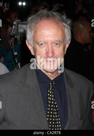 15 septembre 2011 - L'Ontario, ON, Canada - Jonathan Pryce lors de la première de "l'hystérie" à l'édition 2011 du Festival International du Film de Toronto. (Crédit Image : © Dan Herrick/ZUMAPRESS.com) Banque D'Images