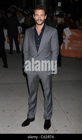 15 septembre 2011 - L'Ontario, ON, Canada - Hugh Dancy lors de la première de "l'hystérie" à l'édition 2011 du Festival International du Film de Toronto. (Crédit Image : © Dan Herrick/ZUMAPRESS.com) Banque D'Images