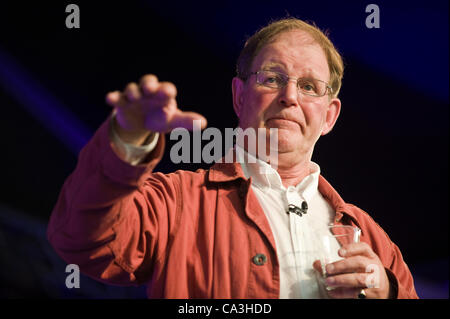 Michael Morpurgo auteur parlant de son roman 'War Horse' au Telegraph Hay Festival, Hay-on-Wye, Powys, Wales, UK. 1er Ju Banque D'Images