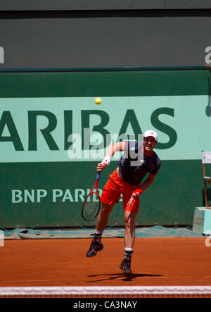 02.06.2012 Paris, France. Andy Murray en action contre Santiago Giraldo au jour 7 de l'Open de France de Tennis de Roland Garros. Banque D'Images