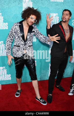 LMFAO LES MTV Movie Awards 2012. Arrivants LOS ANGELES CALIFORNIA USA 03 Juin 2012 Banque D'Images