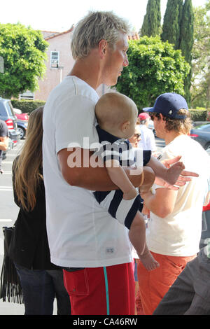 1 juin 2012 - Hollywood, Californie, États-Unis - J15509CHW .US Men's National Water Polo Team Meet & Greet organisé par Katin USA .Ron Robinson/Fred Segal, Los Angeles, CA .06/02/2012.JESSE SMITH . Crédit Image : 2012(Â© Clinton Wallace/Globe Photos/ZUMAPRESS.com) Banque D'Images