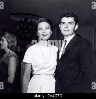 PAULA PRENTISS avec mari Richard Benjamin à la presse partie.Fourni par Photos inc.(Image Crédit : Â© fourni par Globe Photos Inc/Globe Photos/ZUMAPRESS.com) Banque D'Images