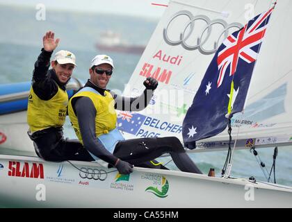 Aussie gagnants de la mens de la classe 470. Belcher et Page. Sail for gold medal races à Portland, dans le Dorset, Royaume-Uni Photo par : DORSET MEDIA SERVICE Banque D'Images