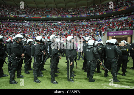 La police anti-émeute POLOGNE V STADE NATIONAL DE RUSSIE Varsovie Pologne 12 juin 2012 Banque D'Images