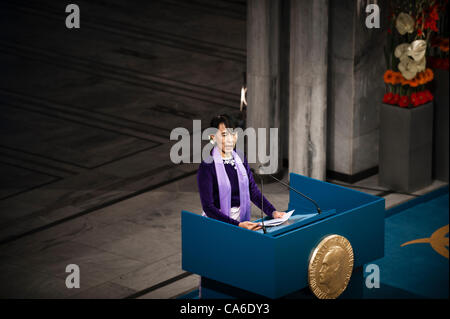 16 juin 2012 - Oslo, Norvège : le prix Nobel de la paix, Aung San Suu Kyi tient son discours à l'Hôtel de Ville d'Oslo, 21 ans après avoir reçu le prix. Le discours est une partie du grand programme en Norvège d'une durée de quatre jours. Banque D'Images