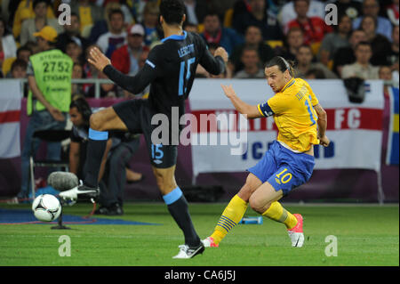 Zlatan Ibrahimovic (SWE), 15 juin 2012 - Football : UEFA EURO 2012 GROUPE D Match entre la Suède 2-3 Angleterre au Stade olympique à Khiev, Ukraine. (Photo par aicfoto/AFLO) [0855] Banque D'Images