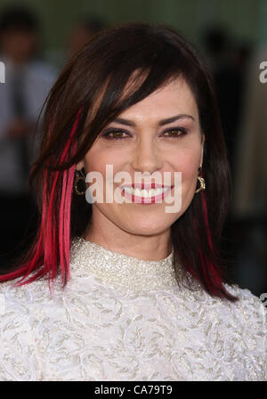 MICHELLE FORBES LA PRESSE. HBO PREMIERE LOS ANGELES HOLLYWOOD LOS ANGELES CALIFORNIA USA 20 Juin 2012 Banque D'Images