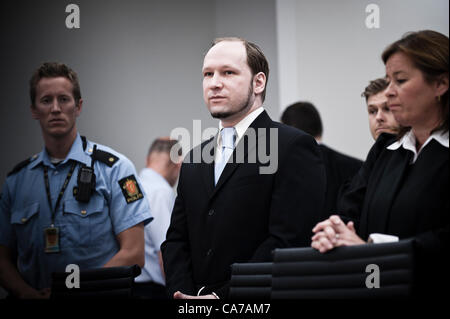 Le 21 juin 2012 - Oslo, Norvège : Norwegian et terroristes d'extrême droite Anders Behring Breivik comparaît devant le tribunal au cours de la dernière semaine de son procès à Oslo palais de justice. Banque D'Images