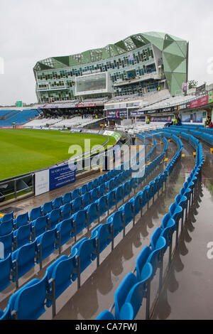 22/06/2012 Angleterre Headingley. Vue générale du sol pendant une pluie retardé Nat West Series cricket international 3ème jour match entre l'Angleterre et les Antilles au sol. Carnigie Headingley Banque D'Images