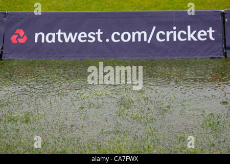 22/06/2012 Angleterre Headingley. Vue générale du sol pendant une pluie retardé Nat West Series cricket international 3ème jour match entre l'Angleterre et les Antilles au sol. Carnigie Headingley Banque D'Images