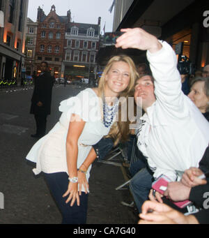 Londres, Royaume-Uni. 21 Juin, 2012. Kveta Peschke star du tennis à l'école Sir Richard Branson, pré-tournoi de Wimbledon a tenu à Kensington Roof Gardens, London, UK Banque D'Images