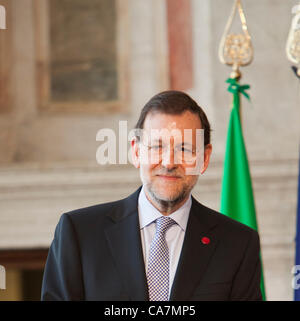 Quatre NATIONS SUMMIT À ROME, ITALIE. Le premier ministre Espagnol Mariano Rajoy s'exprimant lors de la conférence de presse de quatre nations, sommet entre la France, l'Allemagne, l'Italie et l'Espagne à la Villa Madama, à Rome, Italie. 22/06/2012 Banque D'Images