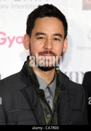 23 juin 2012 - Chiba, Japon - Mike Shinoda assiste aux MTV Video Music Awards Japan 2012 au Makuhari Messe à Chiba, au Japon. (Crédit Image : © Junko Kimura/Jana Press/ZUMAPRESS.com) Banque D'Images