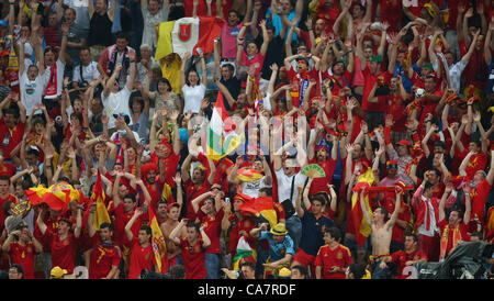 Célébrer DES FANS Espagnol Espagne V France EURO 2012 DONBASS ARENA DONETSK UKRAINE 23 Juin 2012 Banque D'Images